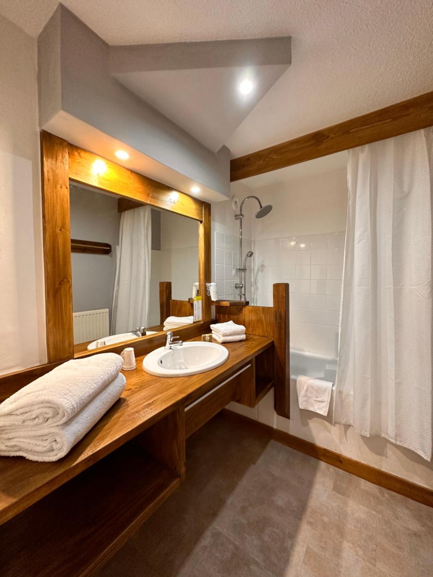 Fontaine Du Mont Blanc Hotel & Spa Les Houches Bagian luar foto